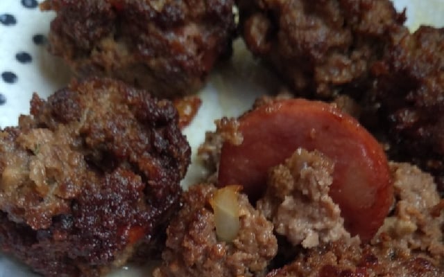 Almôndegas recheadas