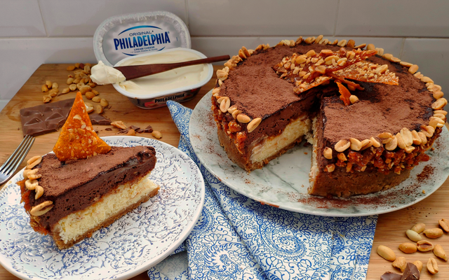 Cheesecake crocante com mousse de chocolate