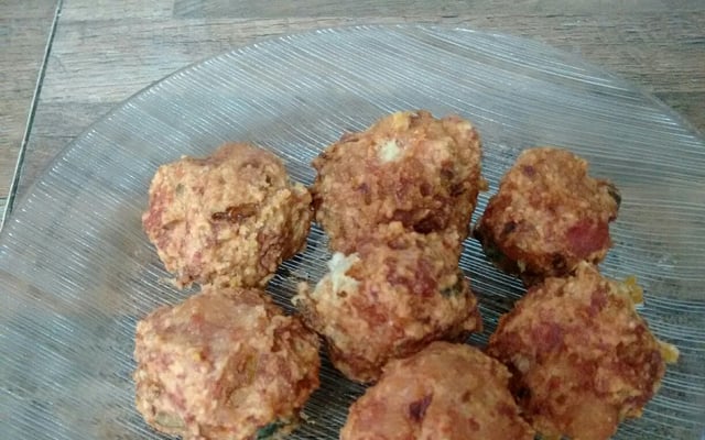 BOLINHO DE LINGUIÇA FRESCA
