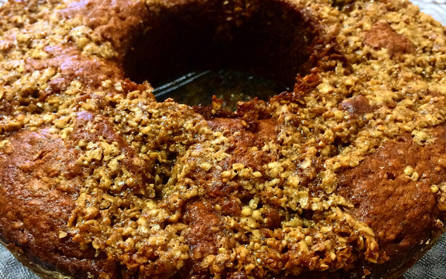 Bolo de banana com aveia