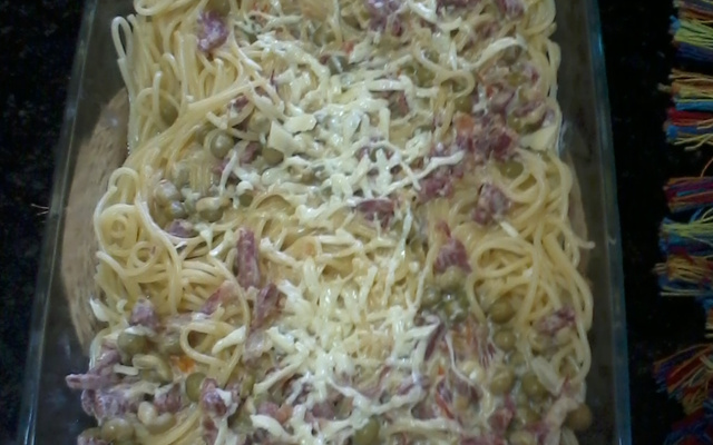 Macarrão com carne seca