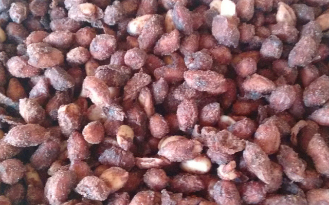 Cri cri (Amendoim açucarado)