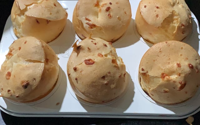 Pão de queijo da padaria