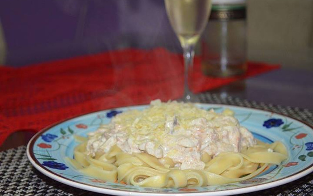 Talharim ao salmão defumado