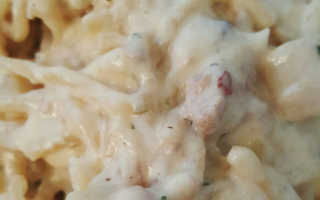 Macarrão ao molho Alfredo