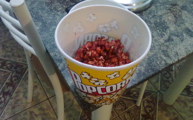 Pipoca doce vermelha