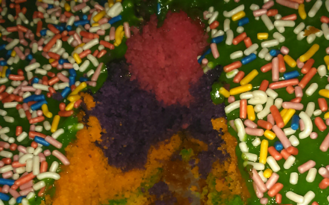 Bolo arco-íris prático