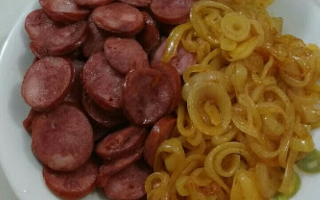 Calabresa acebolada especial