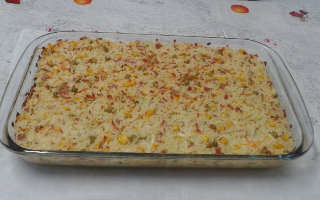 Arroz de forno com requeijão e queijo