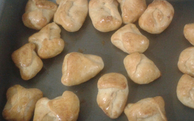 Esfiha de frango com cheddar do Betão