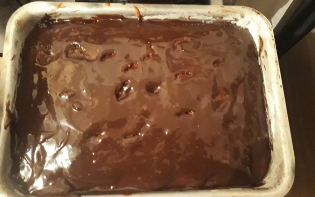 Cobertura de chocolate com creme de leite