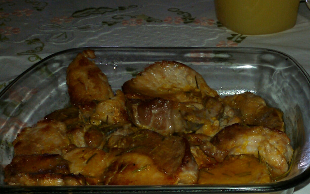 Lombo de porco ao molho de laranja