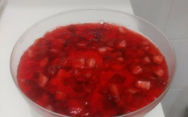 Doce de morango (creme branco)