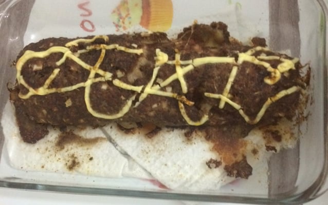 Rocambole de carne recheado