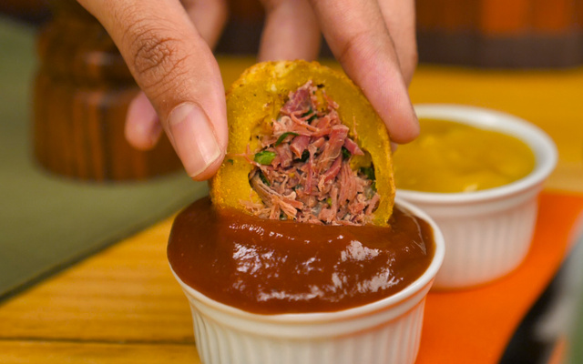 Bolinho de abóbora com carne-seca