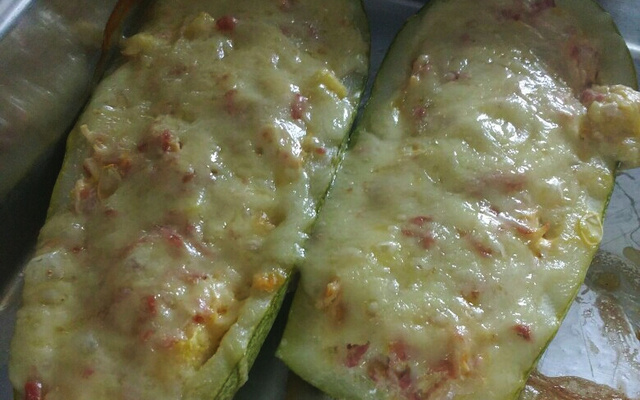Abobrinha recheada supimpa