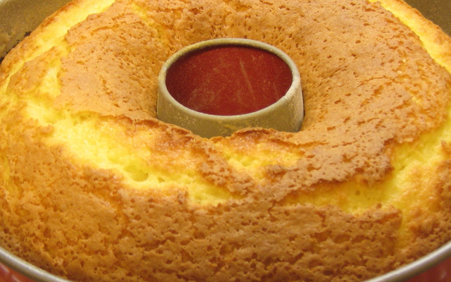 Bolo de banana e laranja