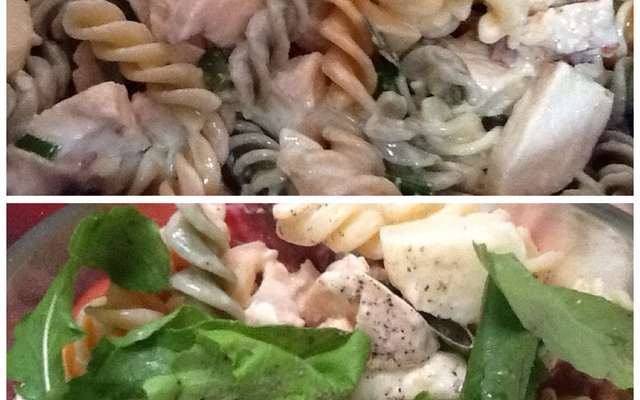 Salada de macarrão com frango