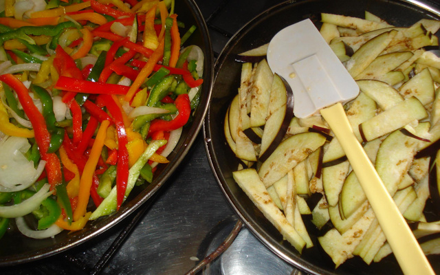 Salada de berinjela e pimentão