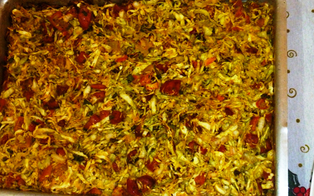 Repolho com calabresa ao forno