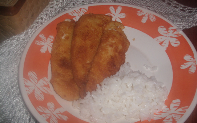 Filé de peito de frango à milanesa