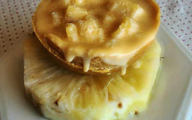 Tortinha de abacaxi