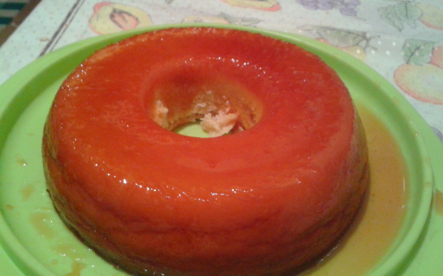 Pudim de pão amanhecido com coco