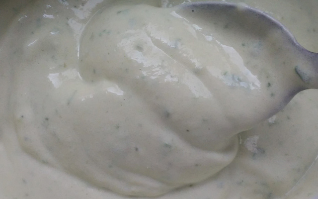 Maionese de ovos cozidos