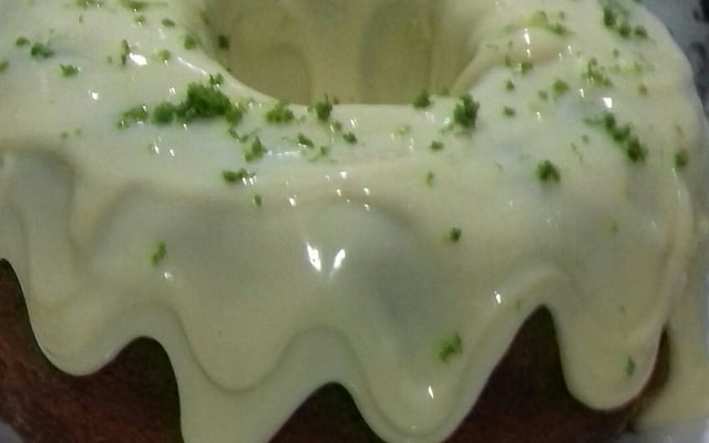 Bolo de limão de padaria