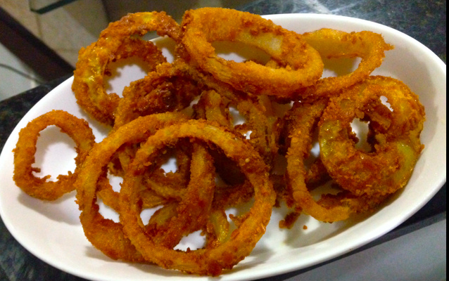 Anéis de cebola temperados