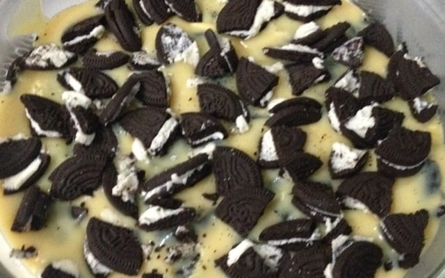 Pavê de chocolate branco com Negresco