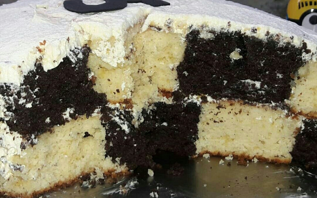 Bolo xadrez colorido