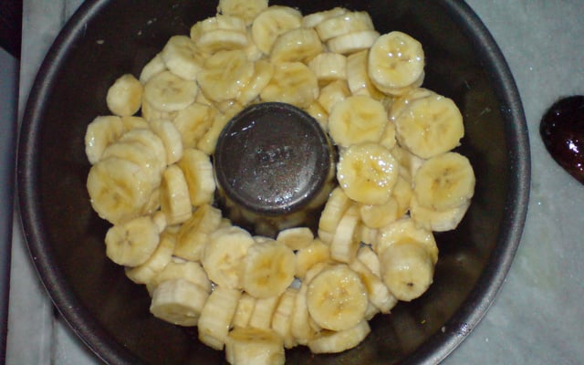Pudim de bananas carameladas