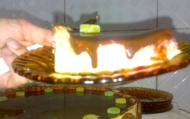 Torta de morango com cobertura de chocolate