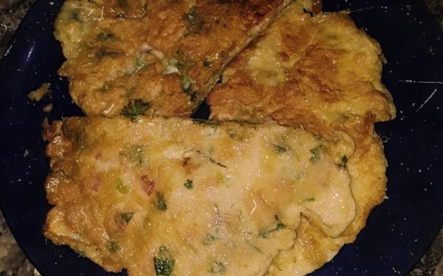 Omelete com farinha de mandioca