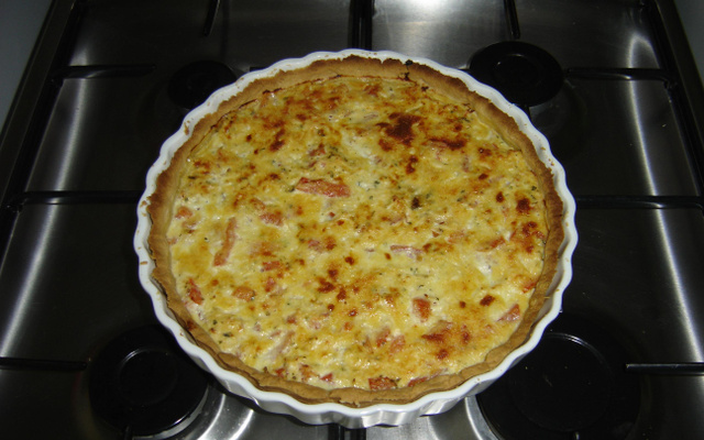Quiche de frango com tomate seco