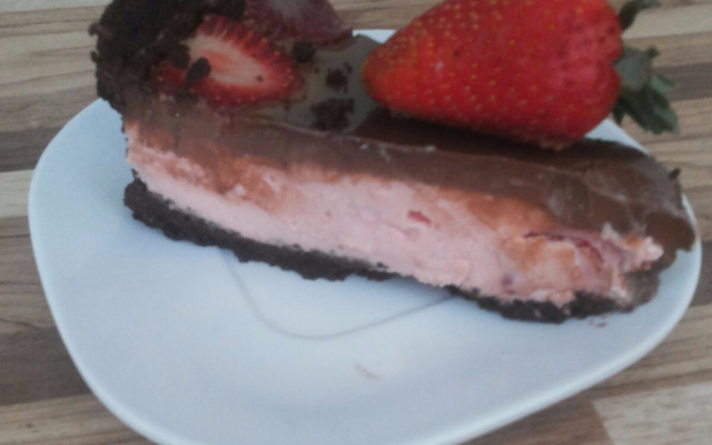 Torta de morango com chocolate
