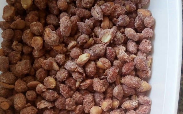 Cri cri (Amendoim açucarado)