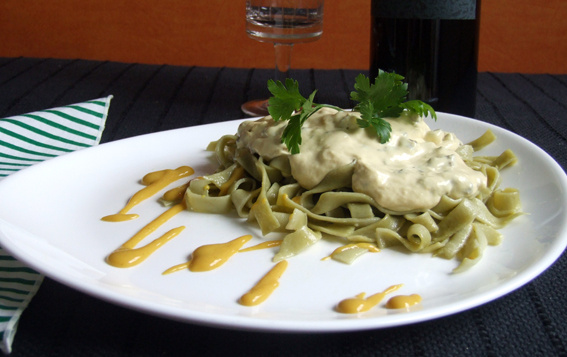 Macarrão ao molho de mostarda