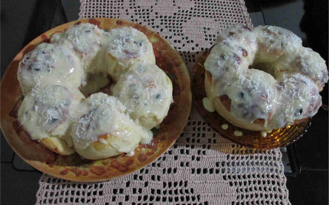 Rosca de frutas cristalizadas com uva passas