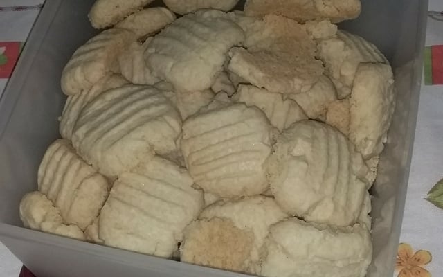 Biscoito de polvilho doce assado mineiro