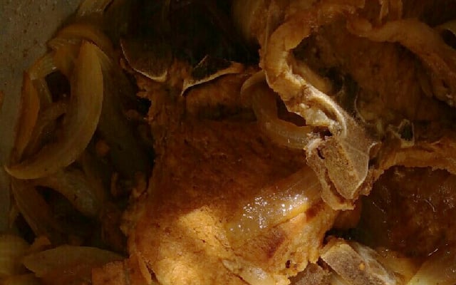 Bisteca de porco frita