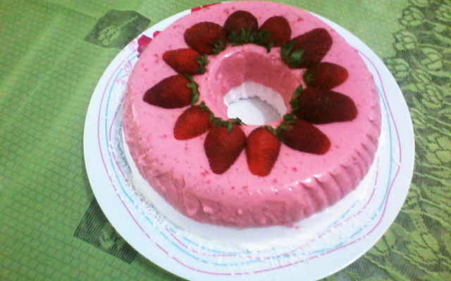 Maria-mole com creme de morango