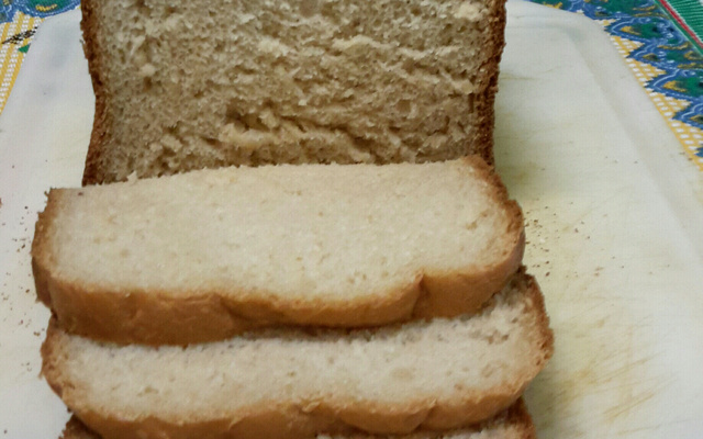 Pão de leite de coco na máquina de pão