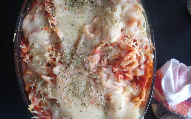 Macarrão ninho ao forno