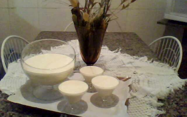 Falsa mousse de chocolate branco