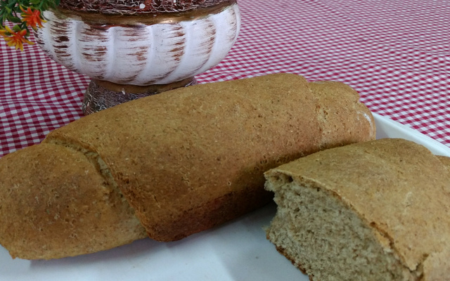 Pão de aveia e farinha de trigo integral