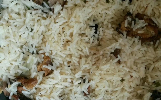 Arroz carreteiro com carne seca à moda antiga