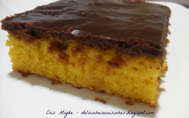 Cobertura de chocolate para bolo