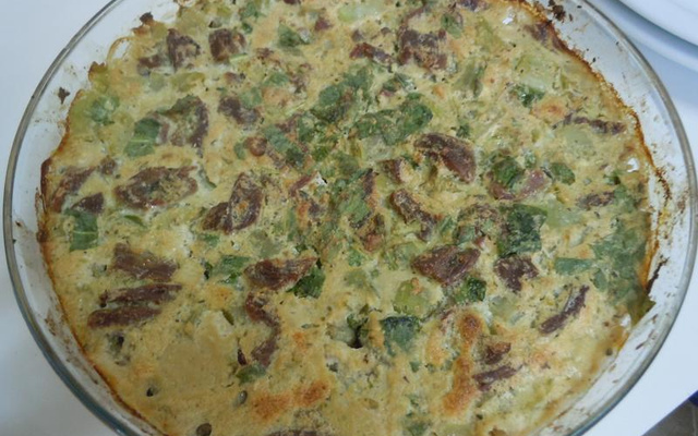 Souflé de carne e legumes